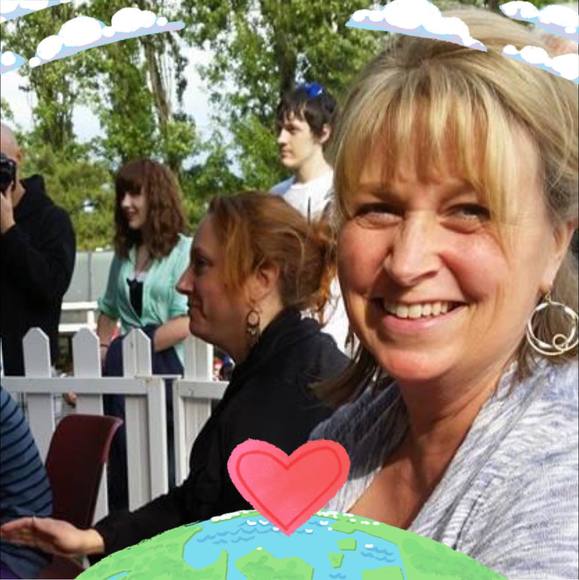 Meet your Posher, Julie - Picture 1 of 1